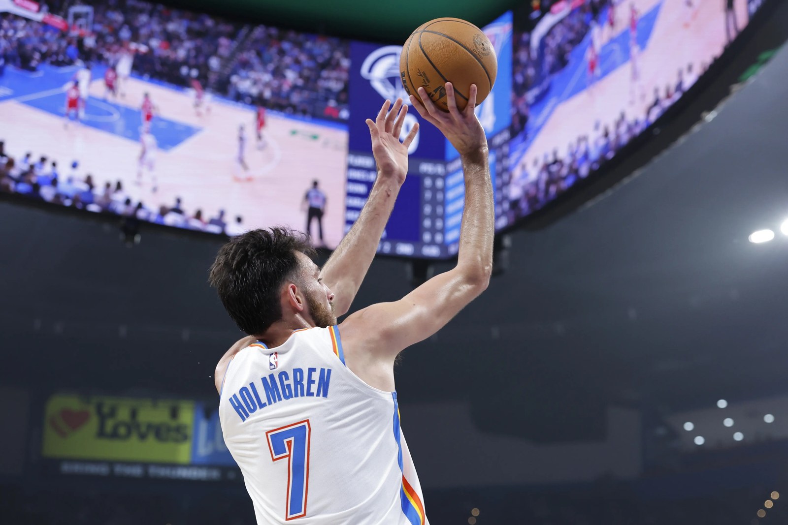 Oklahoma City Thunder center Chet Holmgren shoots against the Los Angeles Clippers during the first half on Oct. 25, 2026 at Paycom Center in Oklahoma City (Alonzo Adams/Imagn Images via Reuters Connect)